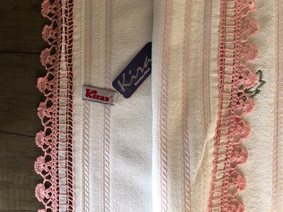 Nakışlı Pembe Havlu - Görsel 3