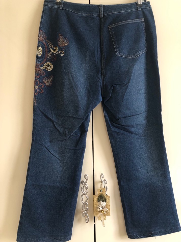 Nakışlı Lacivert Kadın Kot Pantolon - Görsel 4