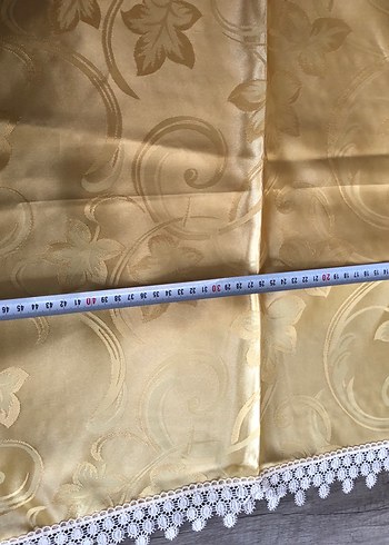 4 PARÇA
İşlemeli Beyaz Parlak Masa Örtüsü - Görsel 11