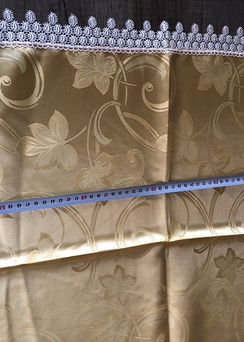 4 PARÇA
İşlemeli Beyaz Parlak Masa Örtüsü - Görsel 8