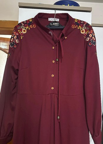 Diğer Diger Bordo Nakışlı Uzun Kadın Elbise