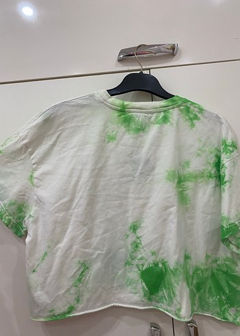 Yeşil Batik Desenli Tişört - Görsel 4