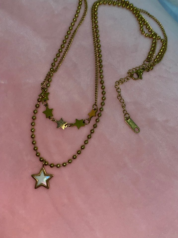 Altın Renkli Yıldız Detaylı Zincir Kolye - Görsel 3