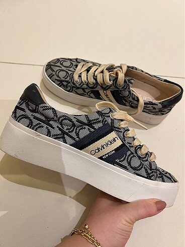 36 Beden orjinal calvin klein sneaker