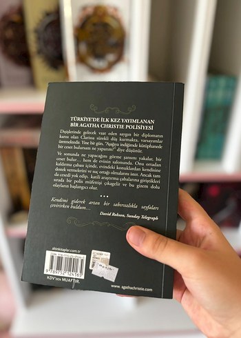  Agatha Christie - Örümcek Ağı