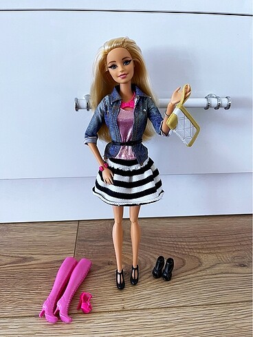 Barbie Bebek-Eklemli