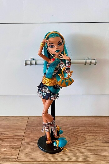 ÖZEL İLAN Monster High Nefera De Nile