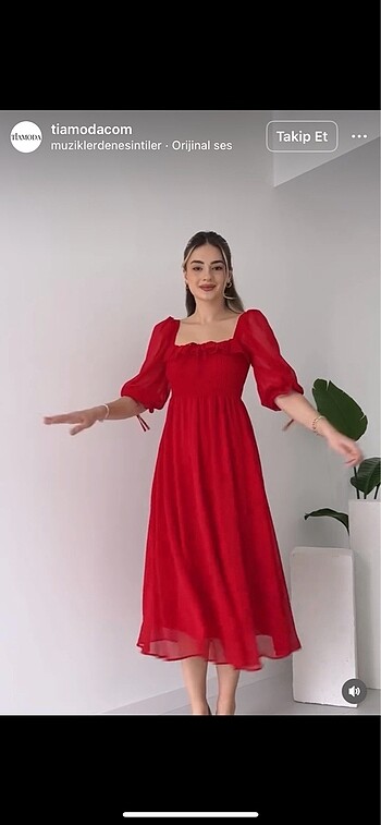 Kırmızı Şifon Elbise