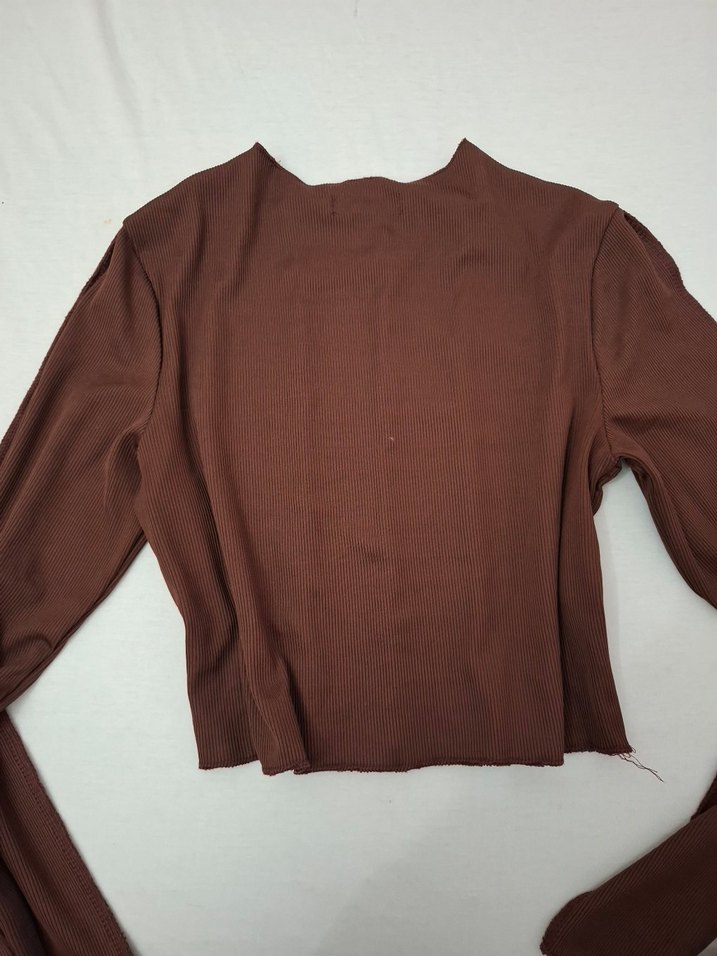 Kahverengi Kadın Pilili Uzun Kollu Crop Top - Görsel 3