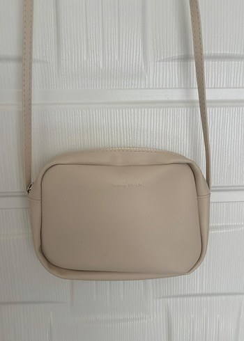 Pull and Bear Bej Deri Minimalist Kadın Çapraz Çanta