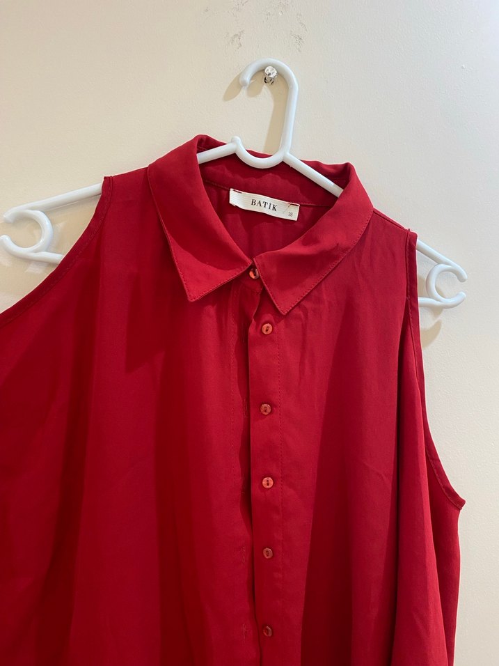 Düğmeli Kırmızı Uzun Kollu Gömlek - Görsel 2