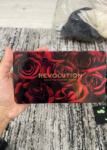 Revolution Canlı Renkli Göz Farı Paleti