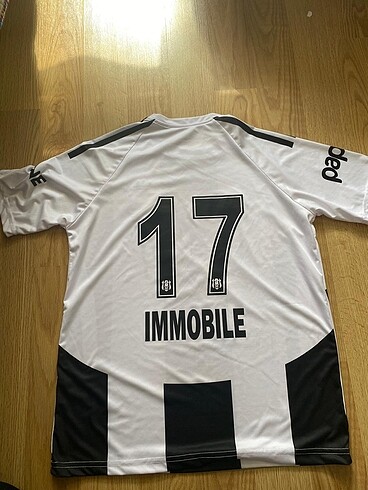 13-14 Yaş Beden Beşiktaş forma