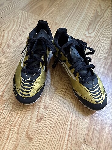 Adidas Messi krampon