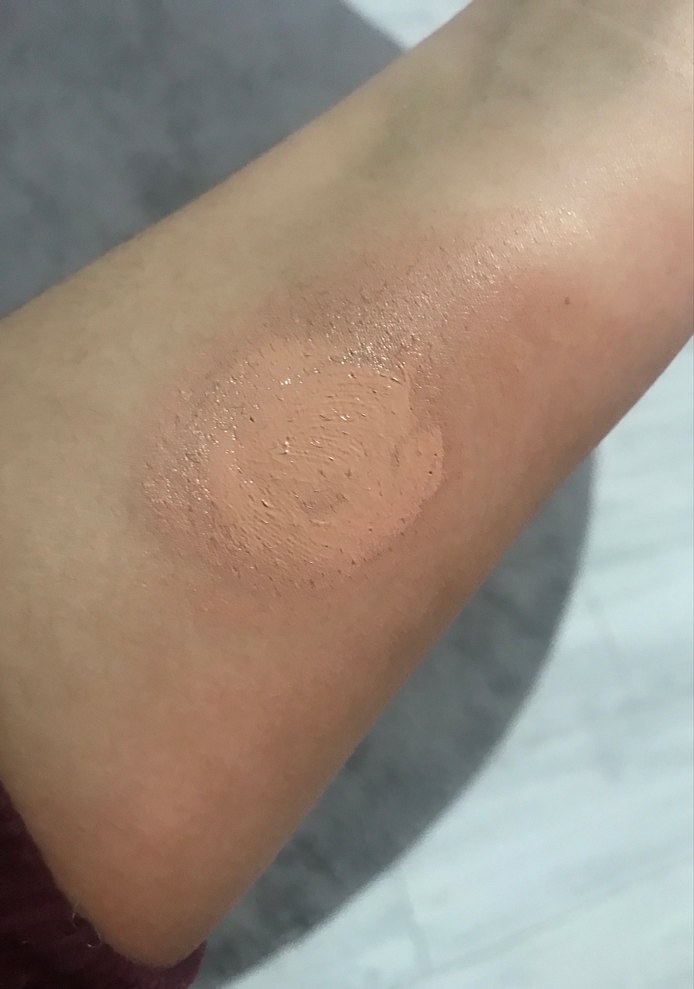 Bej Sıvı Fondöten 24 Saat Kalıcı - Görsel 4