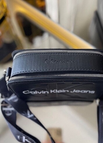 Calvin Klein Her yanı marka baskılı sıfır CK