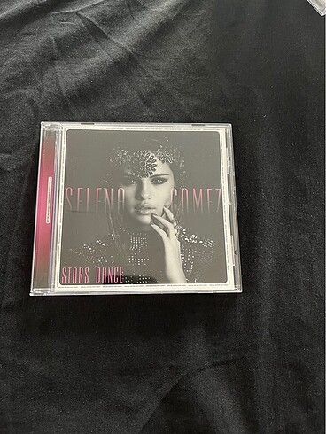 Selena Gomez Stars Dance albüm