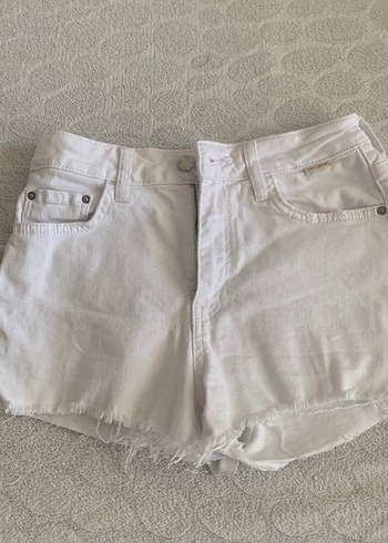 Kadın Beyaz Pamuklu Mini Denim Şort