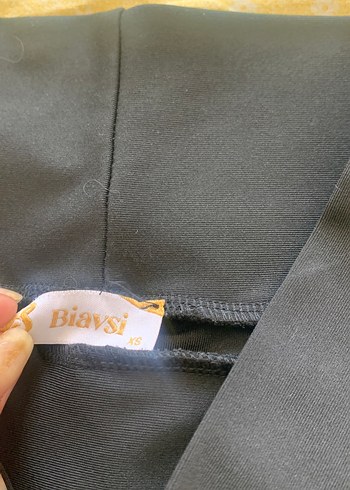 Siyah Hamile Midi Şort - Görsel 2