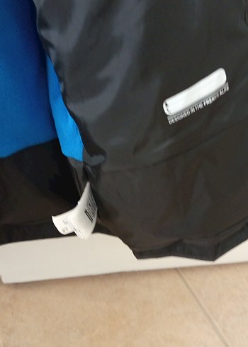 Erkek Çocuk Mavi Fermuarlı Mont - Görsel 11