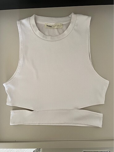 Pull and Bear crop