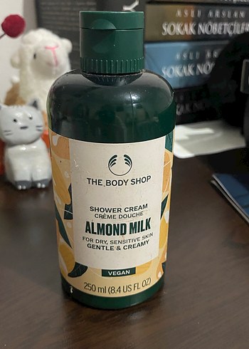 The Body Shop The Body Shop Badem Sütü set