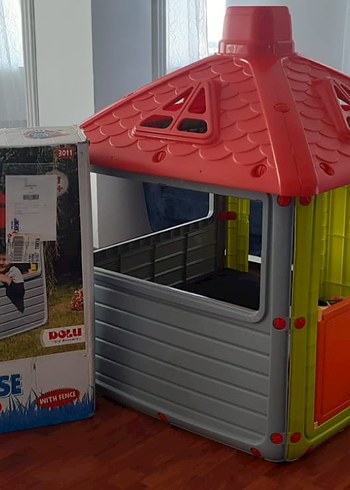 Dolu Renkli Çocuk Oyun Evi ve Çit Seti