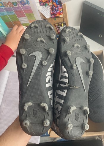 41 Beden Orijinal Nike Spor Ayakkabı ve krampon