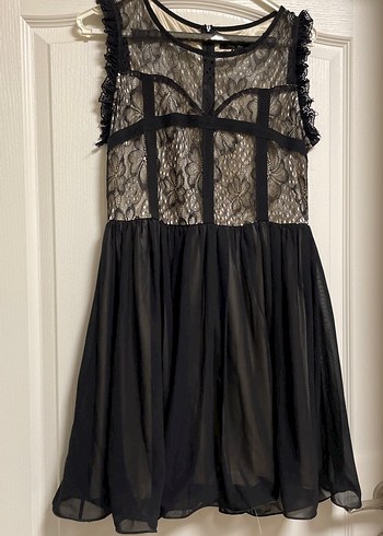 Koton Dantelli Siyah Gotik Midi Elbise