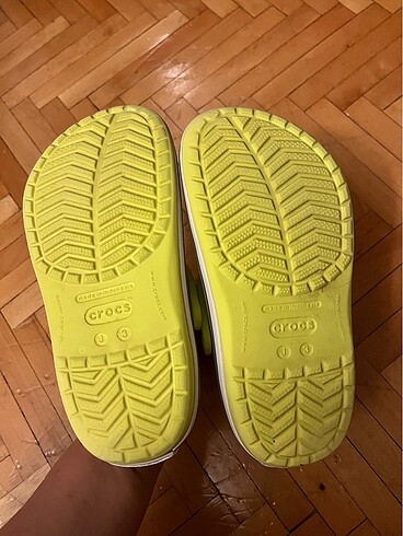 35 Beden sarı Renk Crocs erkek çocuk terlik