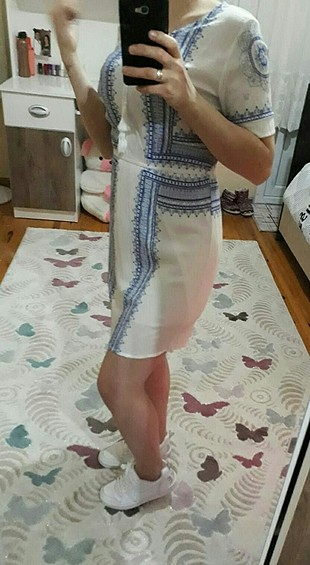 Diğer beyaz elbise 