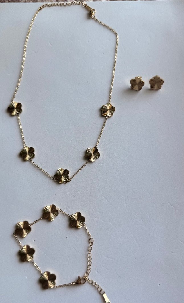 Paslanmaz çelik lüks yapraklı küpe kolye bileklik seti - Görsel 2