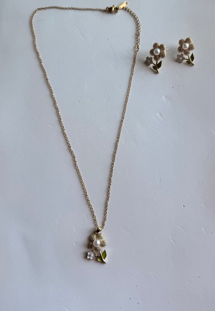 Paslanmaz çelik çiçek tasarım kolye küpe seti - Görsel 4