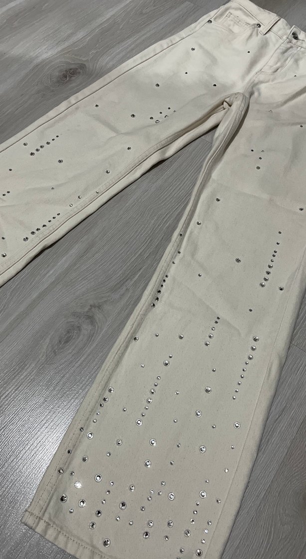 Bershka Beyaz taşlı Kadın Jean - Görsel 4