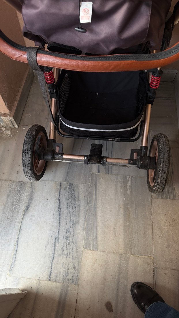 Kahverengi Bebek Arabası ve puset - Görsel 4