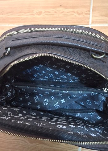 Beden kahverengi Renk Kahverengi Louis Vuitton Deri Kadın Çanta