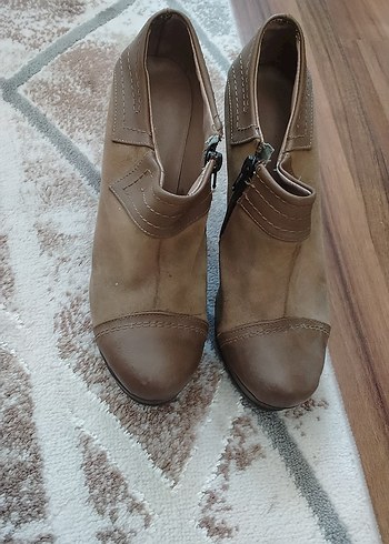 Ugg Sik Ve Rahat Kahverengi Bilekli Bot