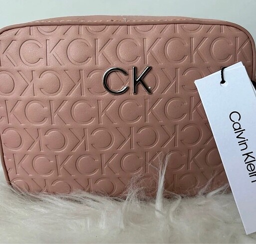 Beden Calvin klein çanta