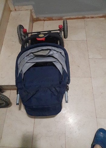 Kırmızı Bebek Arabası - Görsel 5