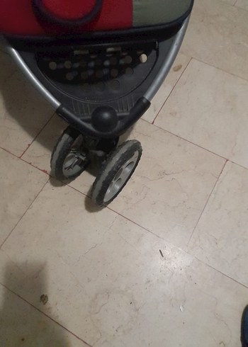 Kırmızı Bebek Arabası - Görsel 4