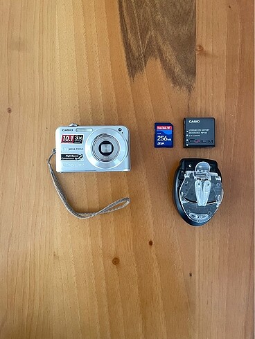 FULL SET CASİO 10.1MP VİNTAGE KAMERA