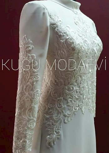 Uzun Kollu Beyaz Dantel İşlemeli Düz Gelinlik - Görsel 2