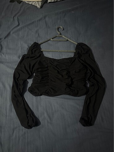 Siyah crop