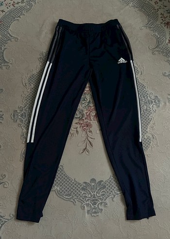 Adidas eşofman - Görsel 2