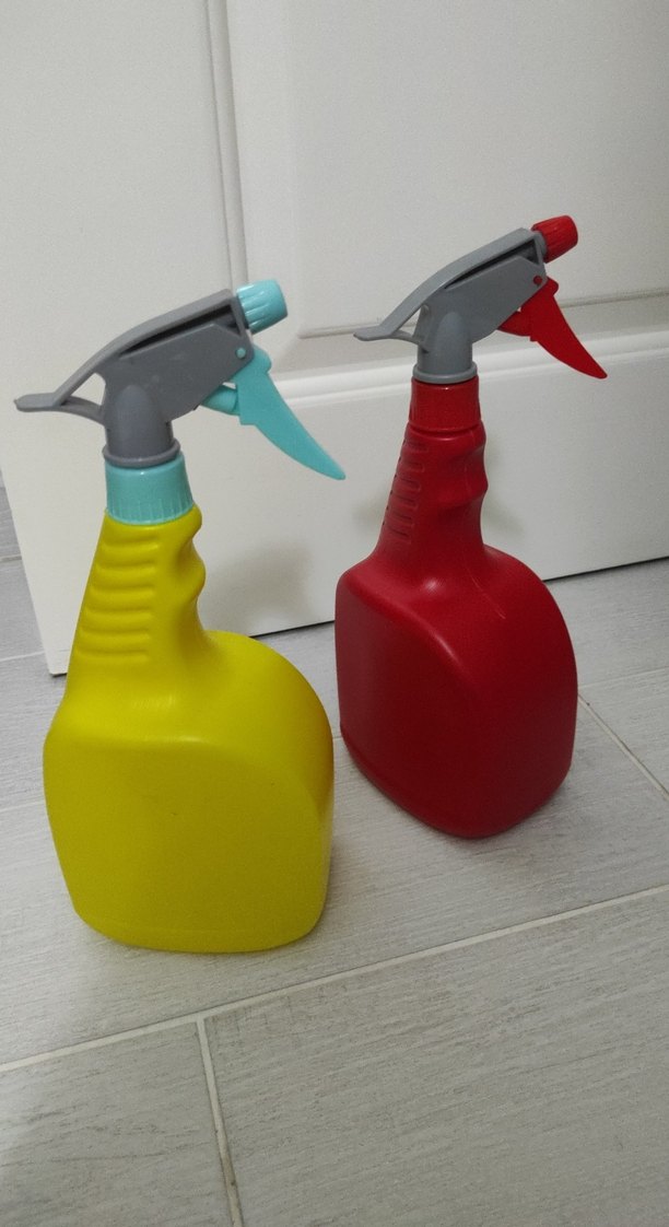 Renkli Plastik Püskürtücü Şişe - Görsel 2