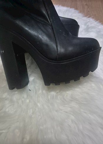 39 Beden siyah Renk Siyah Nakışlı Kürklü Platform Topuklu Goth Çizme