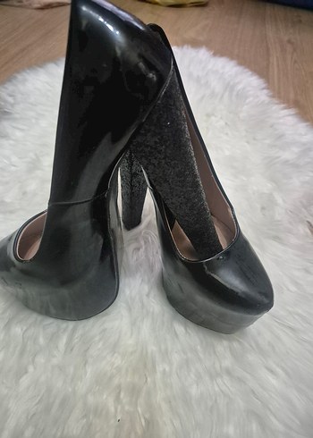 39 Beden Siyah Parlak Platform Topuklu 21 cm