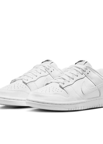 Nike Dunk Low Triple White
