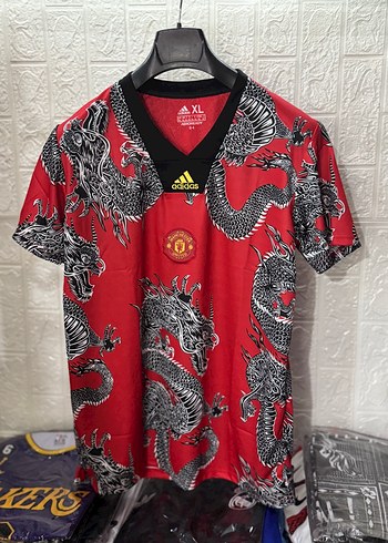 MANCHESTER UNİTED FORMA