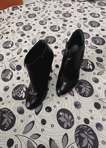 Siyah Stiletto Topuklu Bot